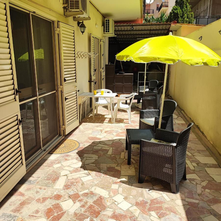 Nonna Rosa Hotell Reggio di Calabria Exteriör bild