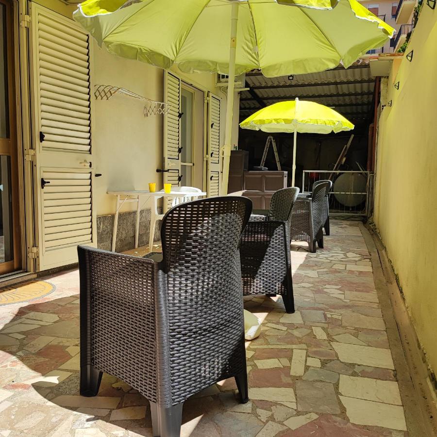 Nonna Rosa Hotell Reggio di Calabria Exteriör bild